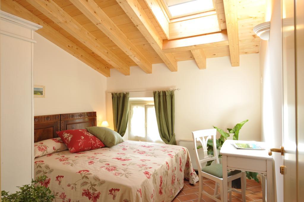 Le Camere Di Virgilio 蒙赞巴诺 外观 照片